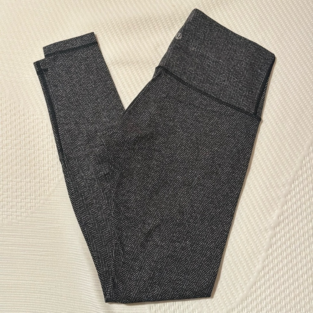 LULULEMON ANKLE LEGGINGS
